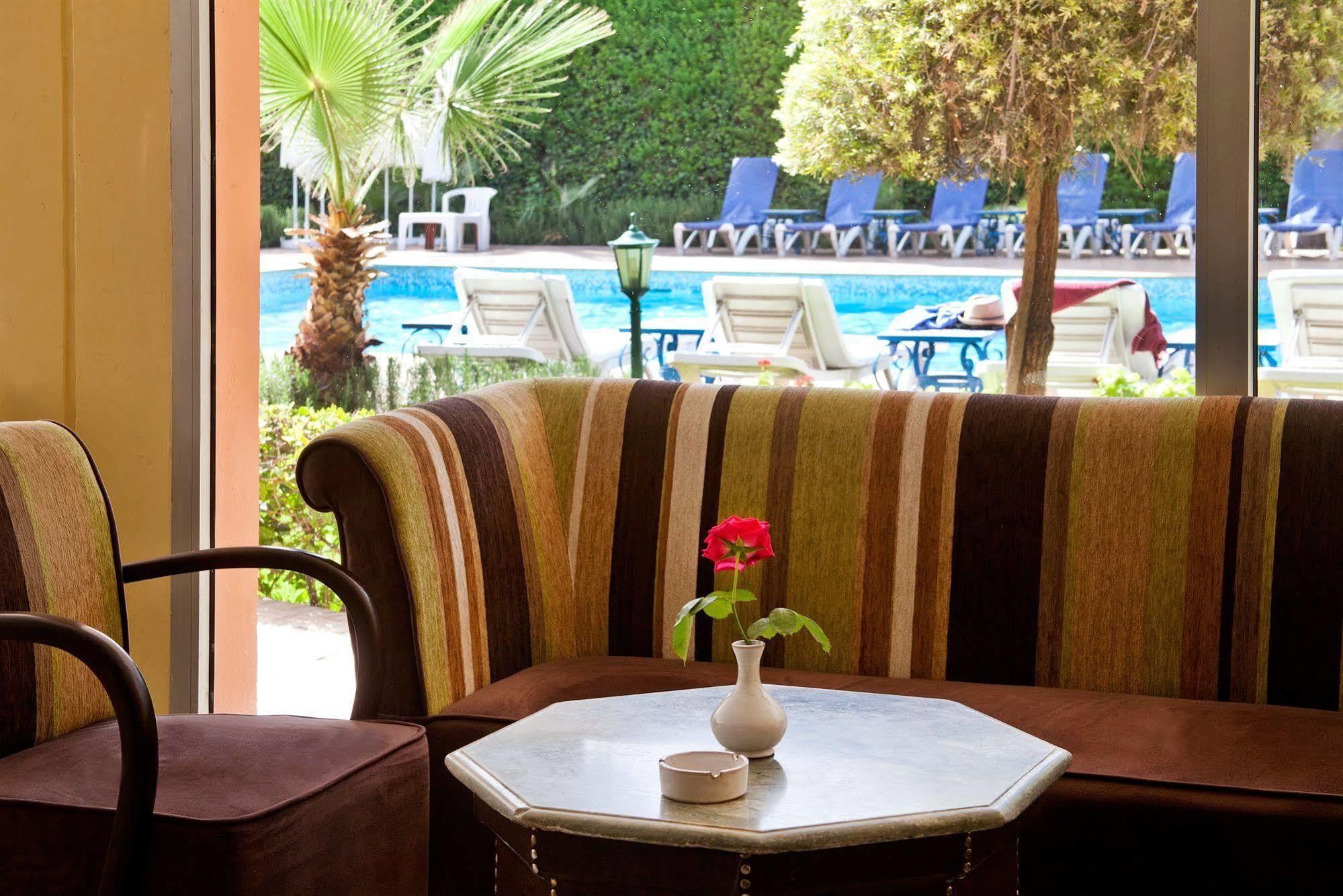 Chems Hotel Marrakesh Buitenkant foto